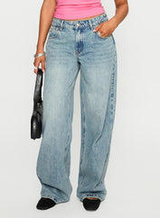 Edge Of Town Mid Rise Straight Leg Jeans Vintage Blue