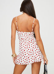 Karena Mini Dress White / Red Floral Petite